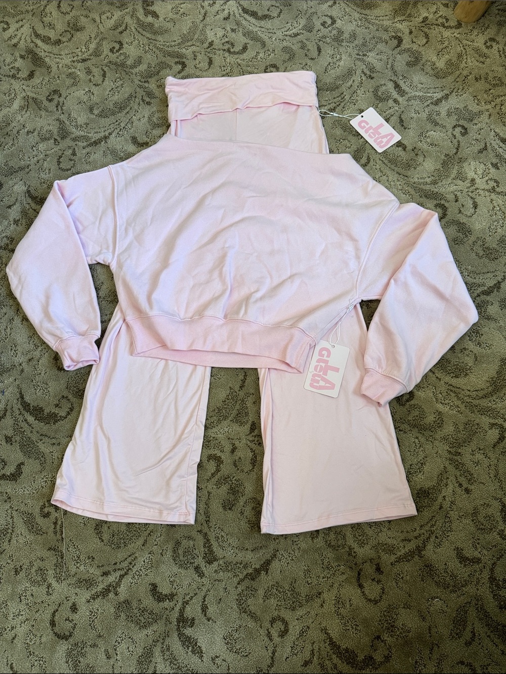 Pink Lounge Set - Women's Cozy Pullover & Wide-Leg Pants
